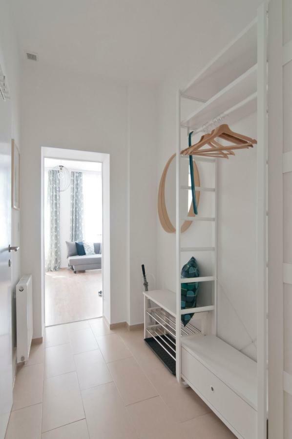 Stylish Self-Check-In Apartment With 2 Bedrooms فيينا المظهر الخارجي الصورة